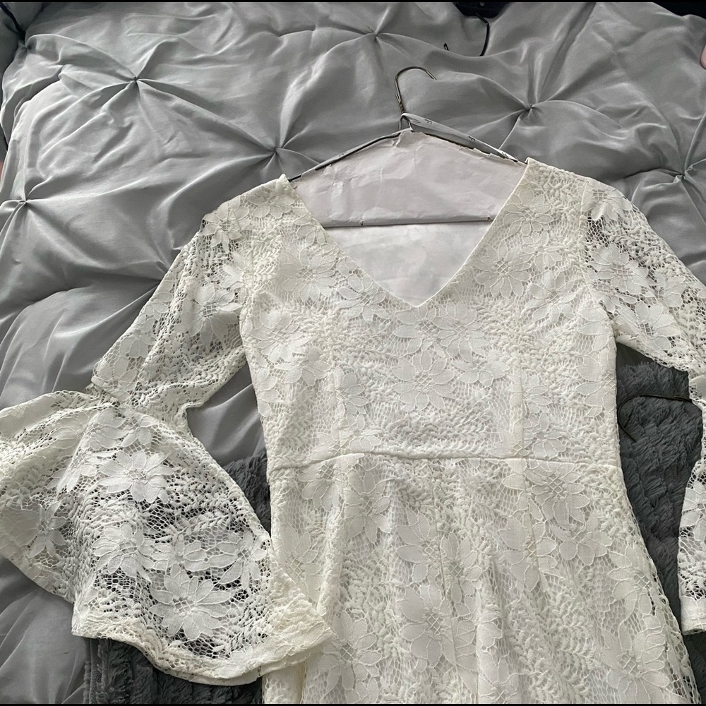 Lulus bell sleeved dress